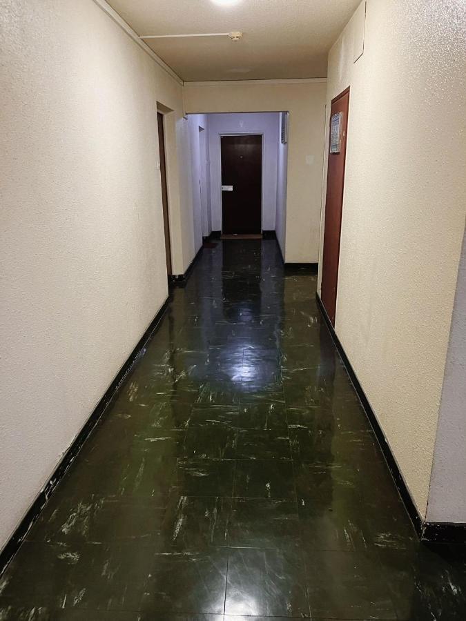 Apartment Near Subway And Supermarket Paris Bagian luar foto